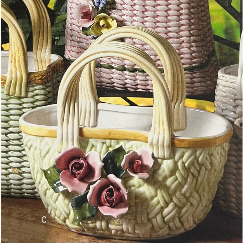 Intrada ceramic basket